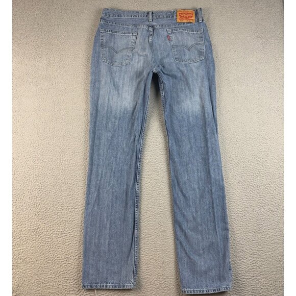 Levis 514 Jeans Mens 34x34 Blue Straight Fit Slim Leg Classic Cotton Denim Pants - Picture 2 of 9